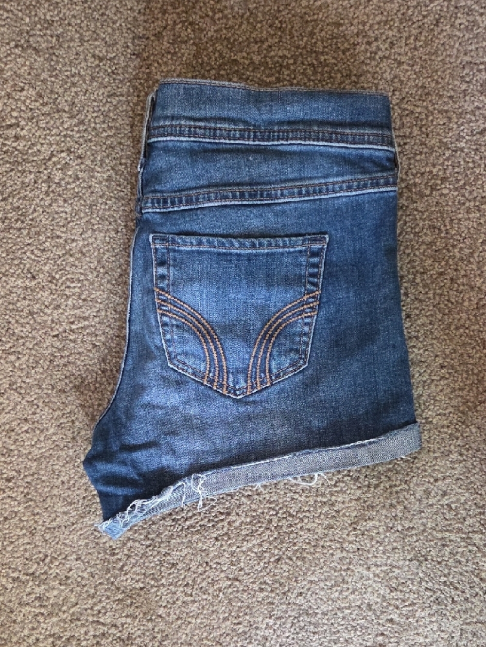 Hollister Distressed Denim Shorts - Picture 3 of 4